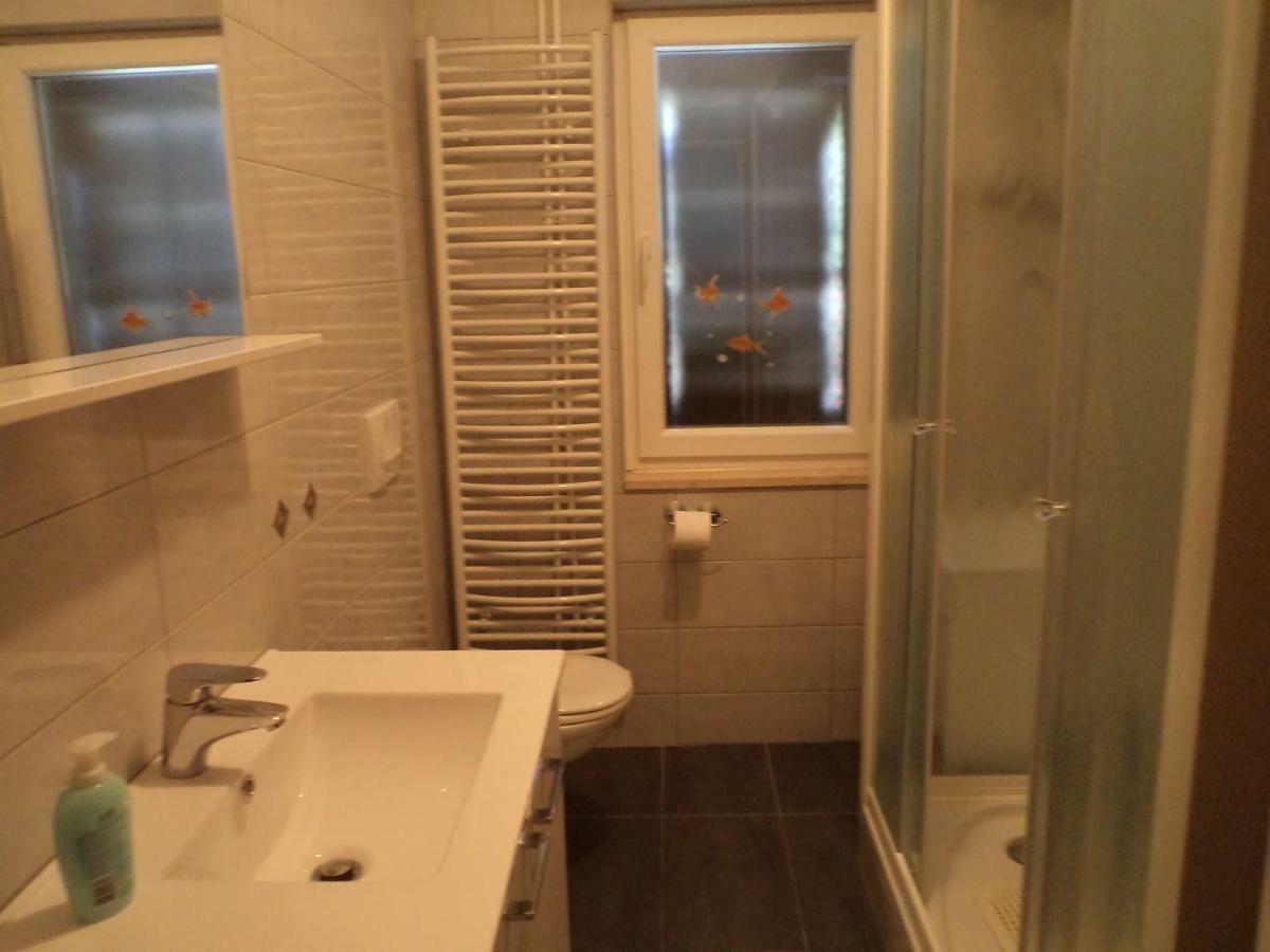Apartmani Svjetlana Veglia Exterior foto